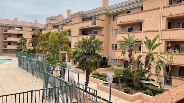 11410 Brookshire Ave #202, Downey, CA 90241