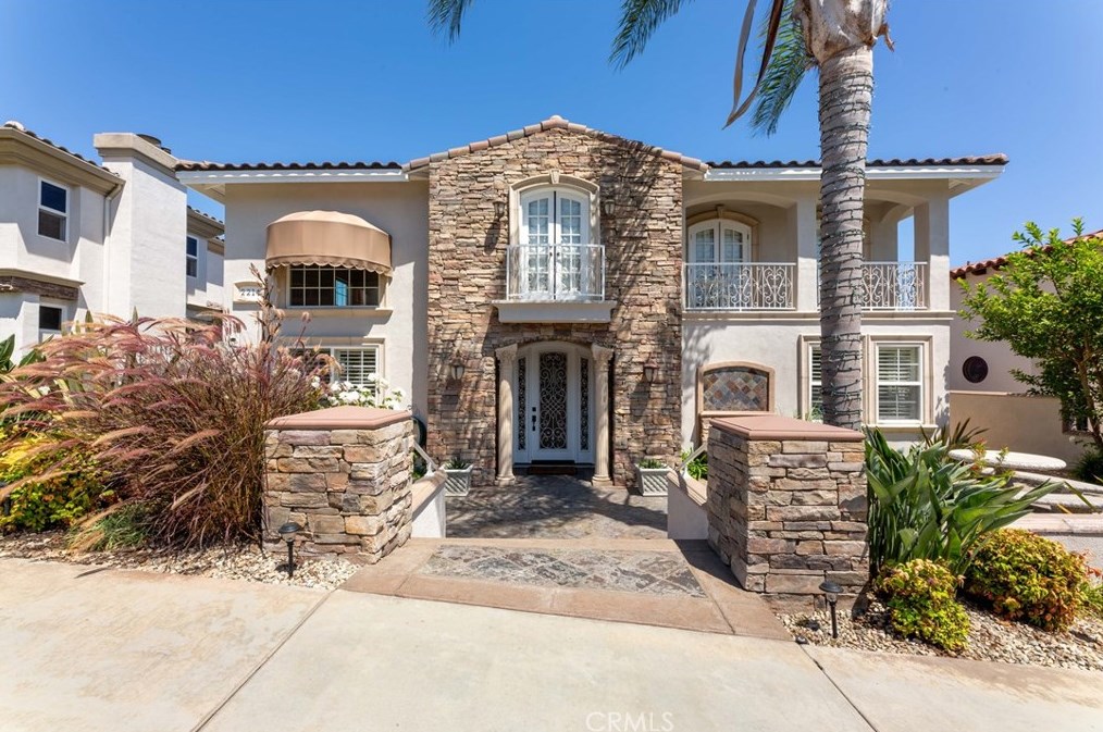 2214 Molino Ave, Long Beach, CA 90755