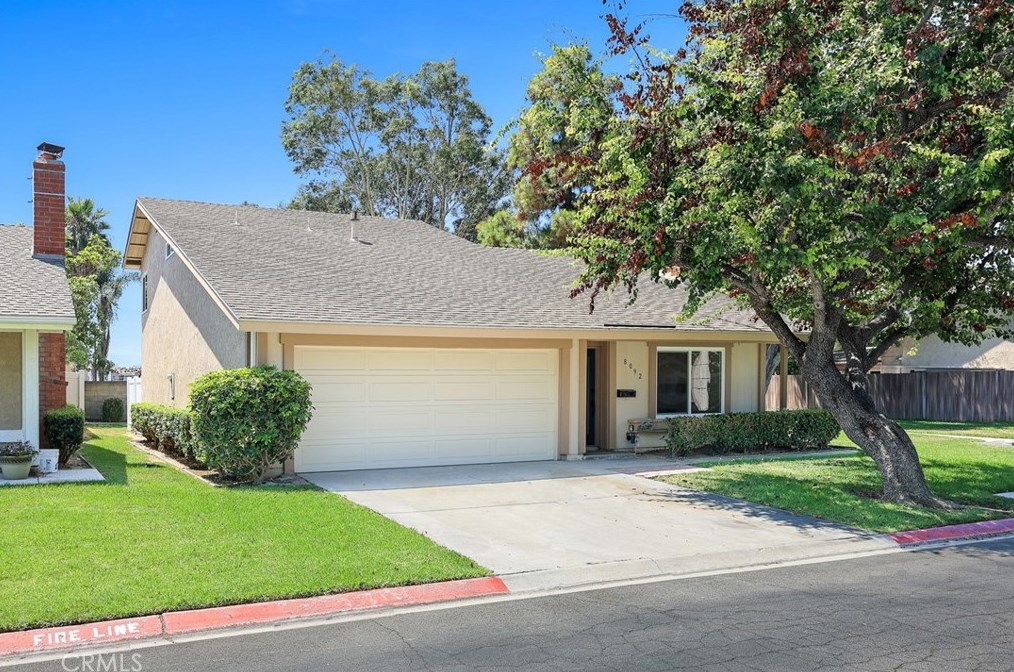 8092 Windy Sands Cir, Huntington Beach, CA 92647-6343