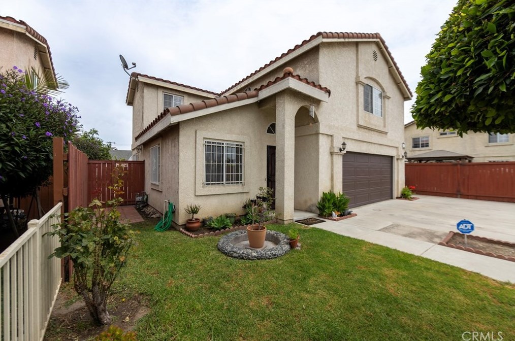 11936 State St, Lynwood, CA 90262