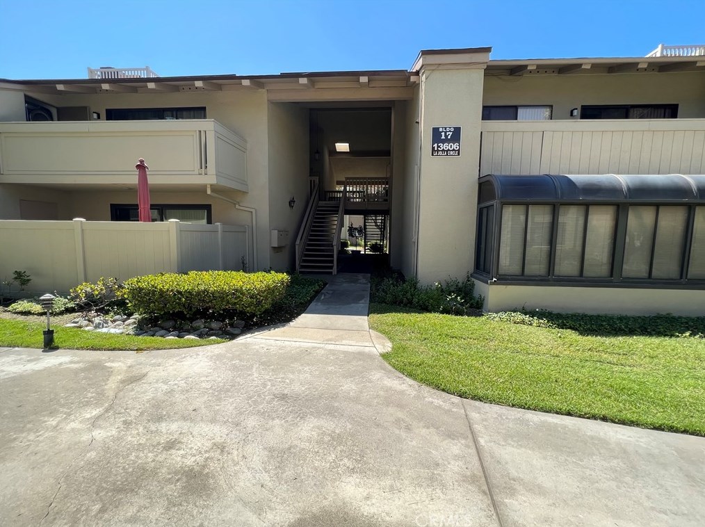 13606 La Jolla Cir #17h, La Mirada, CA 90638