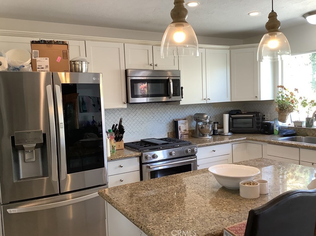 1632 Caulfield Ln, Petaluma CA  94954-4552 exterior