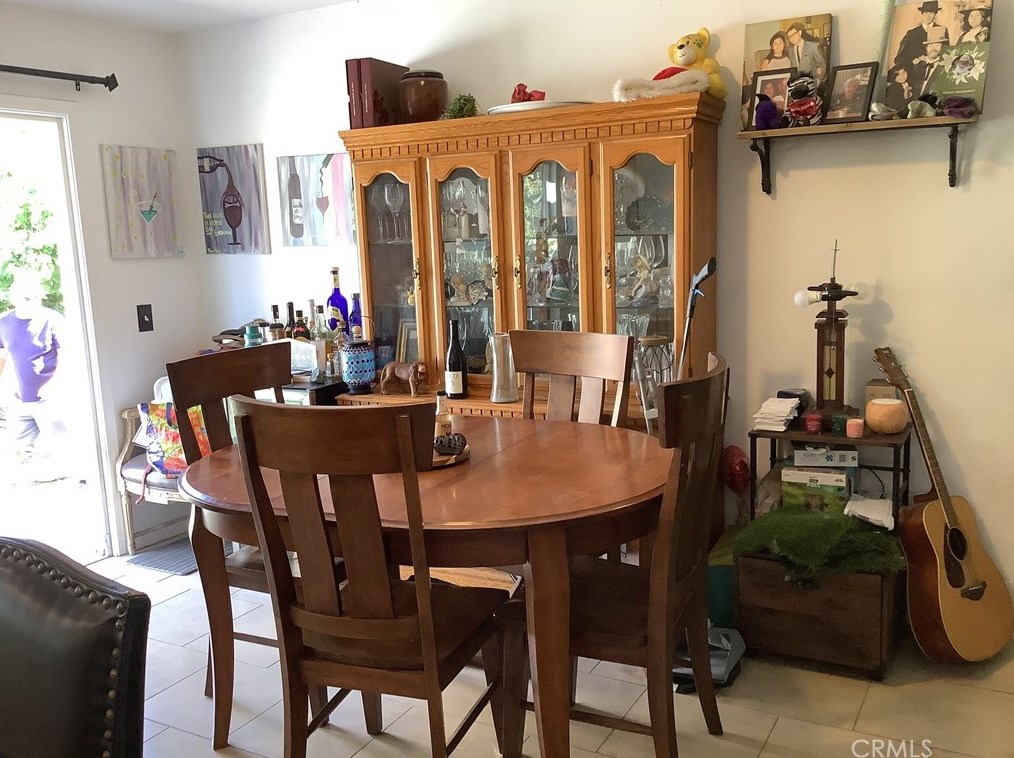 1632 Caulfield Ln, Petaluma CA  94954-4552 exterior