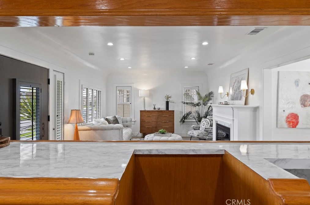 5415 8th Ave, Los Angeles CA  90043-2517 exterior