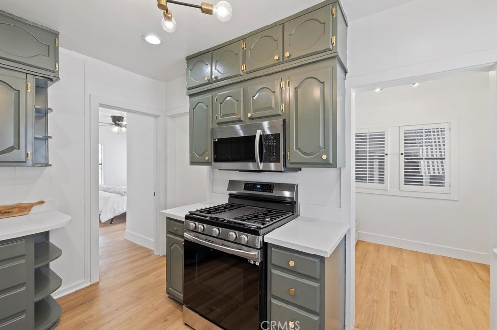 5415 8th Ave, Los Angeles CA  90043-2517 exterior