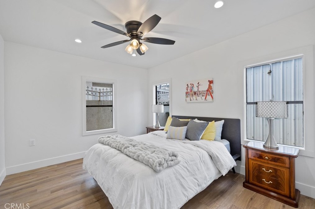 5415 8th Ave, Los Angeles CA  90043-2517 exterior