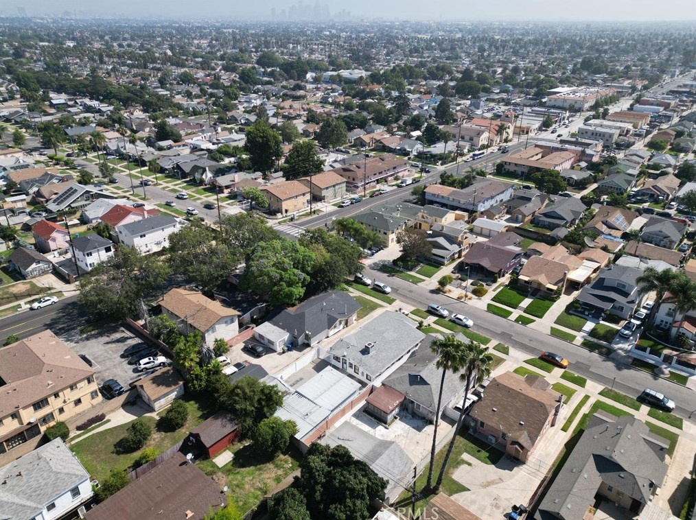 5415 8th Ave, Los Angeles CA  90043-2517 exterior