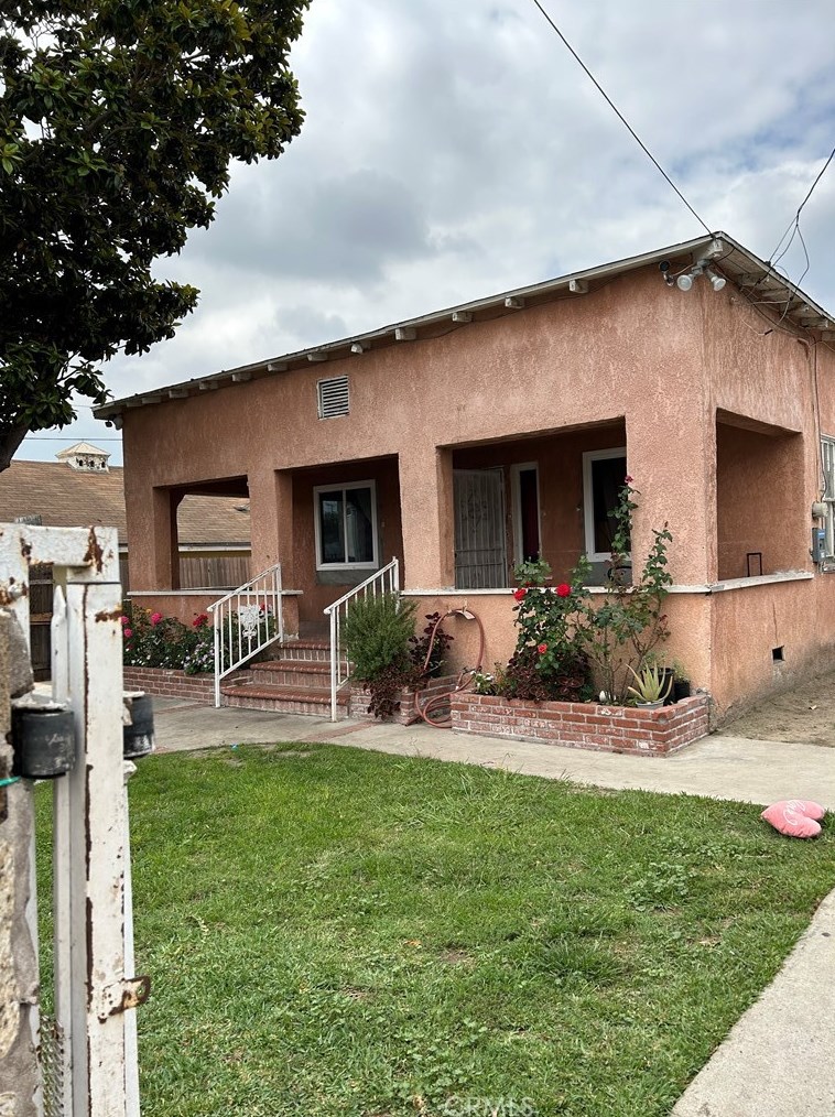 11657 Alabama St, Los Angeles, CA 90059-1828
