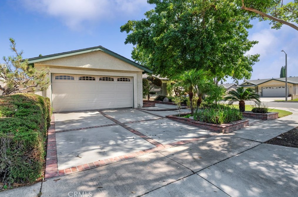 18718 Rhine Pl, Artesia, CA 90703
