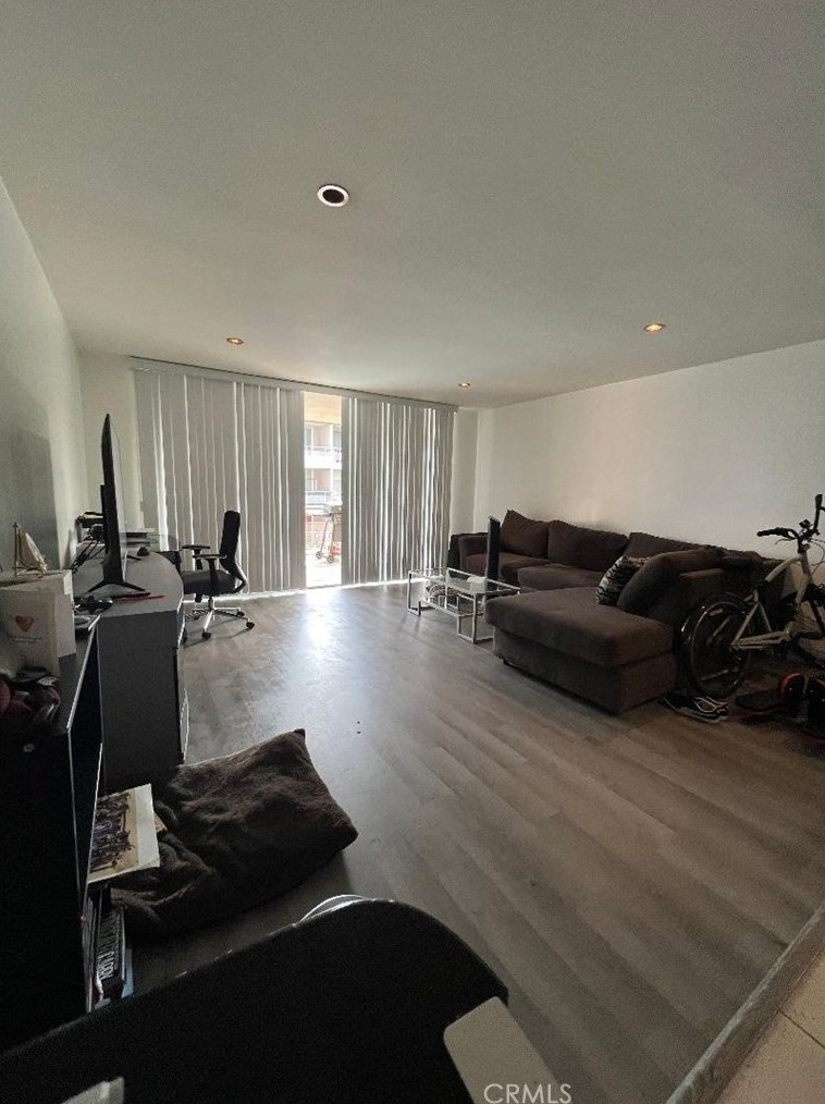 6979 Palm Ct #244n, Riverside, CA 92506