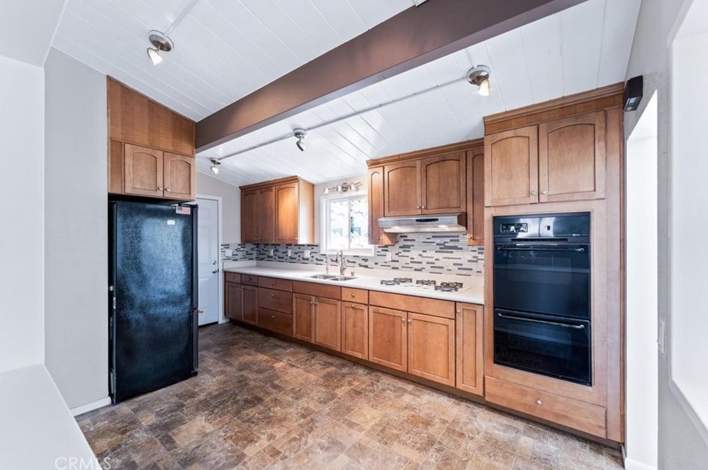 13121 Bona Vista Ln, La Mirada CA  90638-1807 exterior