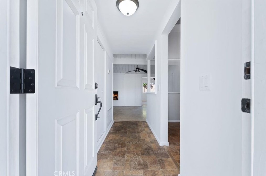 13121 Bona Vista Ln, La Mirada, CA 90638-1807