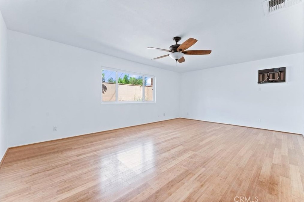 13121 Bona Vista Ln, La Mirada CA  90638-1807 exterior