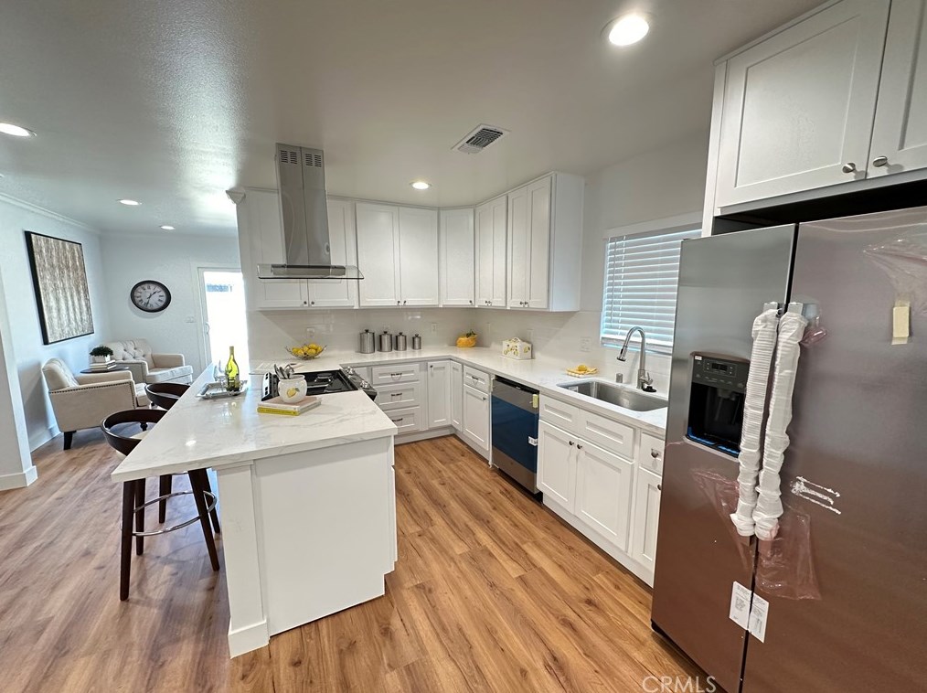 2739 Candlewood St, Lakewood, CA 90712