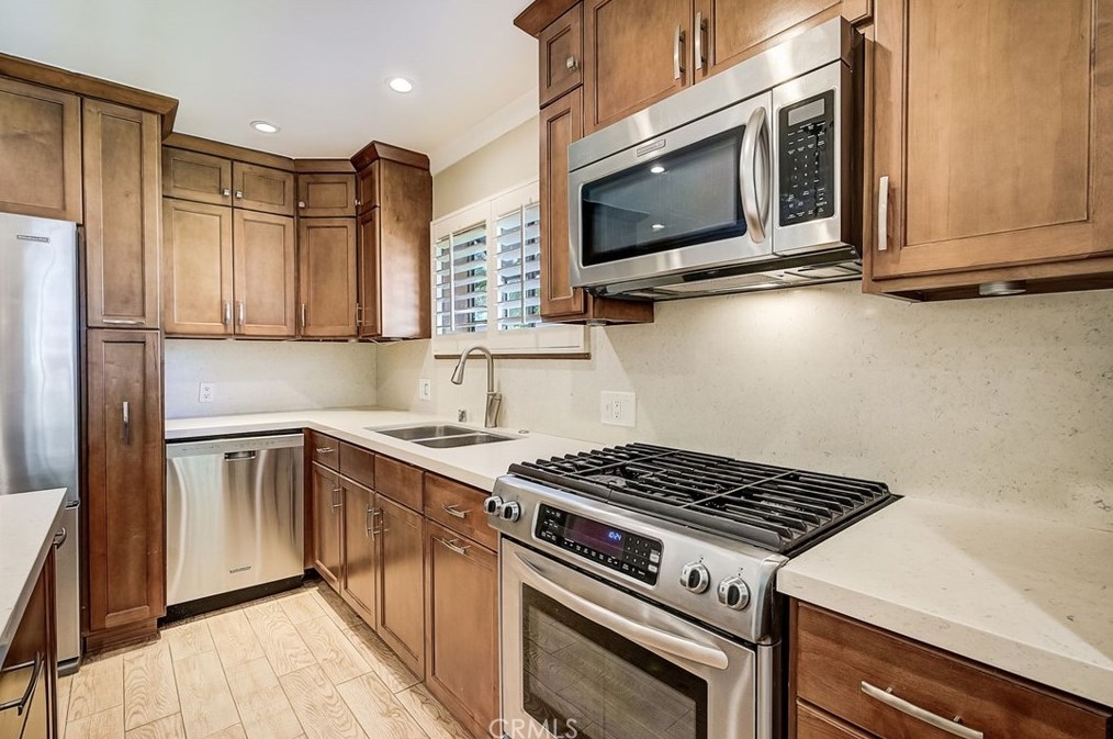 630 California St, El Segundo CA 90245-3215 exterior