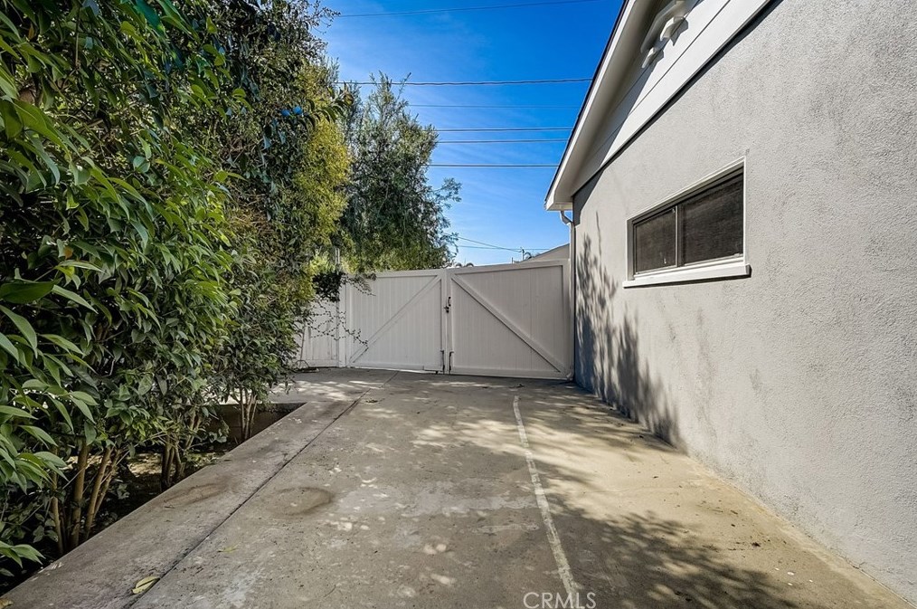 630 California St, El Segundo CA 90245-3215 exterior