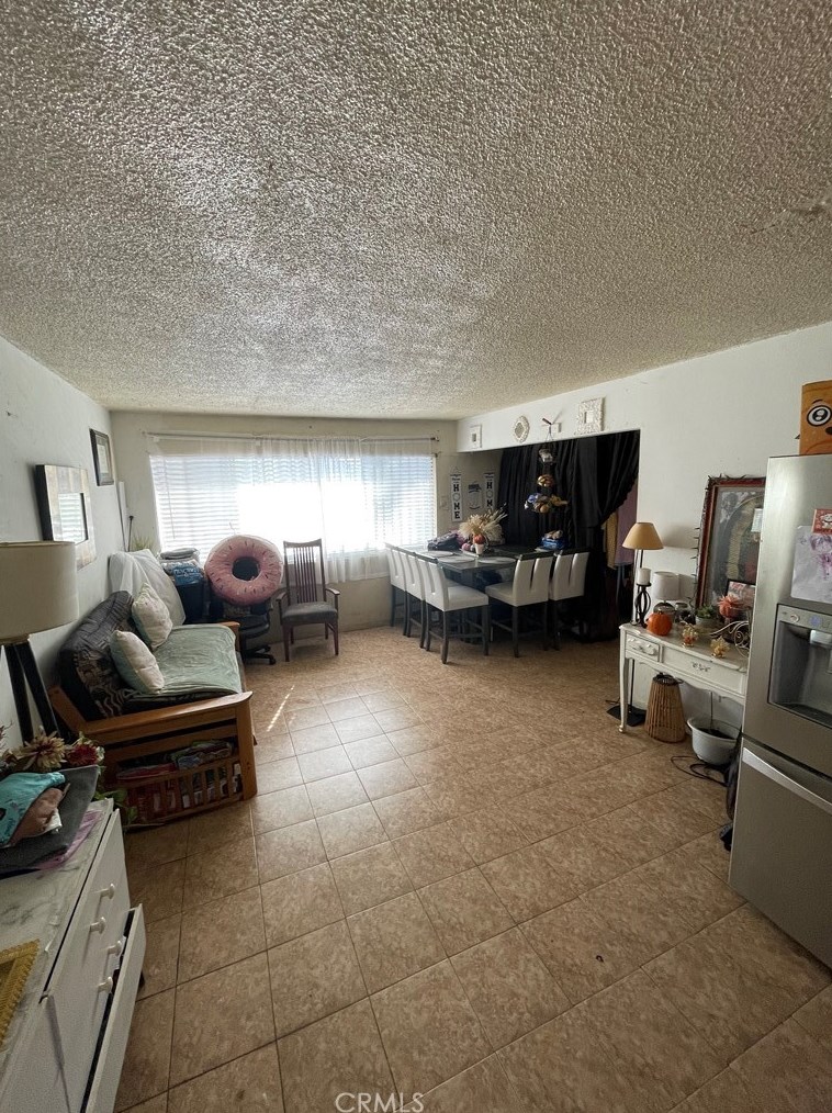 1447 53rd St, Los Angeles, CA 90011-4905