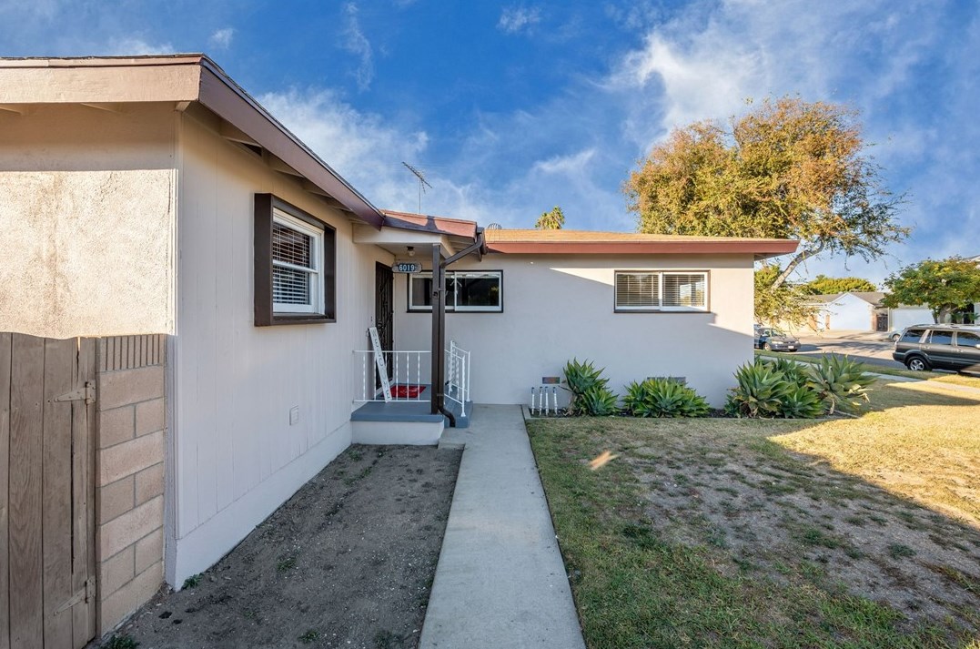 6019 South St, Lakewood, CA 90713