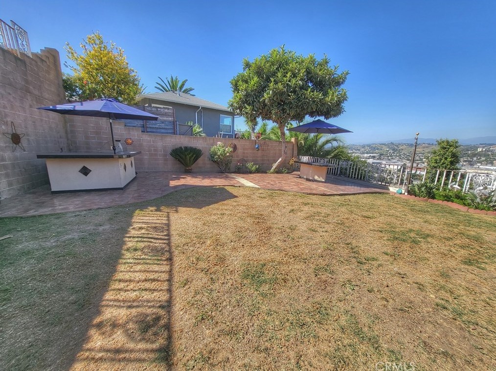 3976 Dwiggins St, Los Angeles CA  90063-1716 exterior