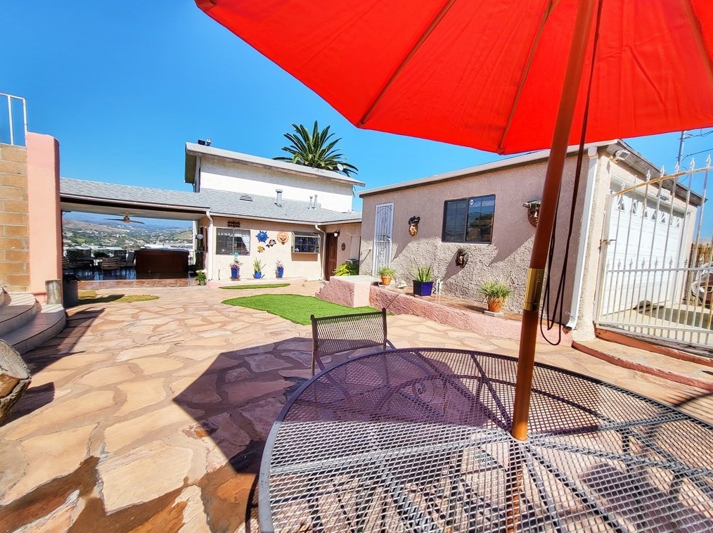 3976 Dwiggins St, Los Angeles CA  90063-1716 exterior