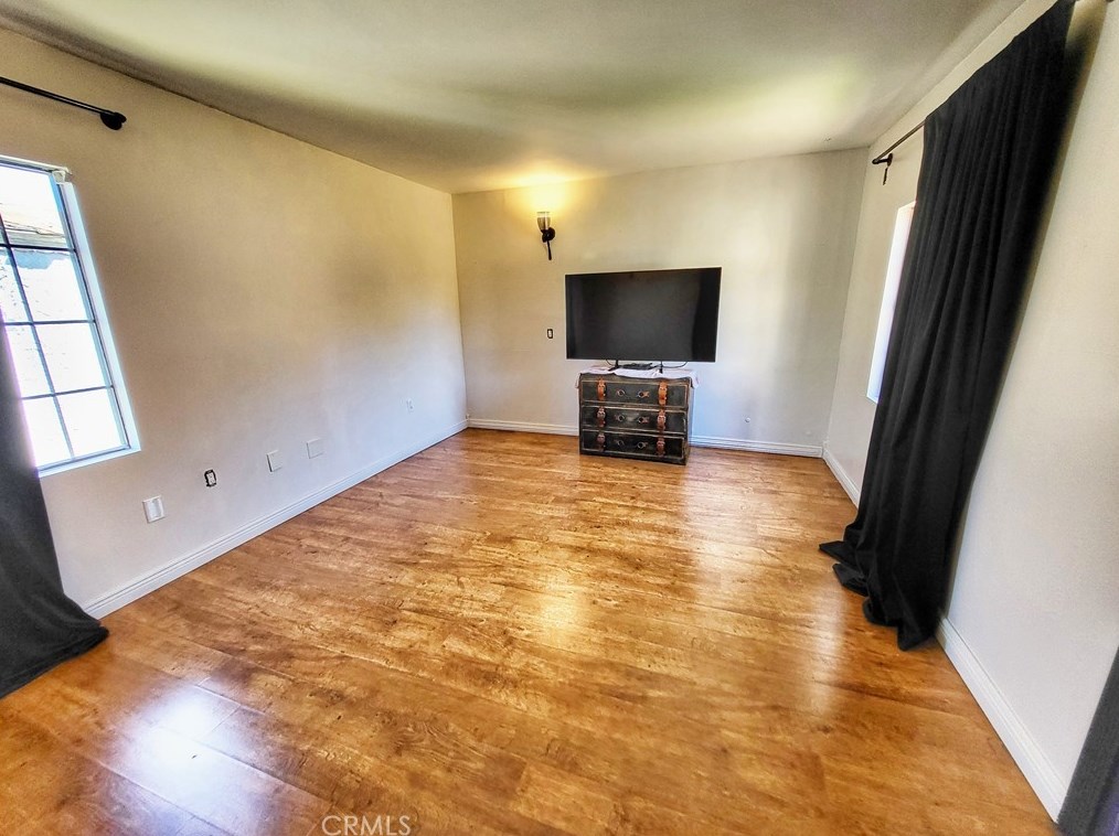 3976 Dwiggins St, Los Angeles CA  90063-1716 exterior