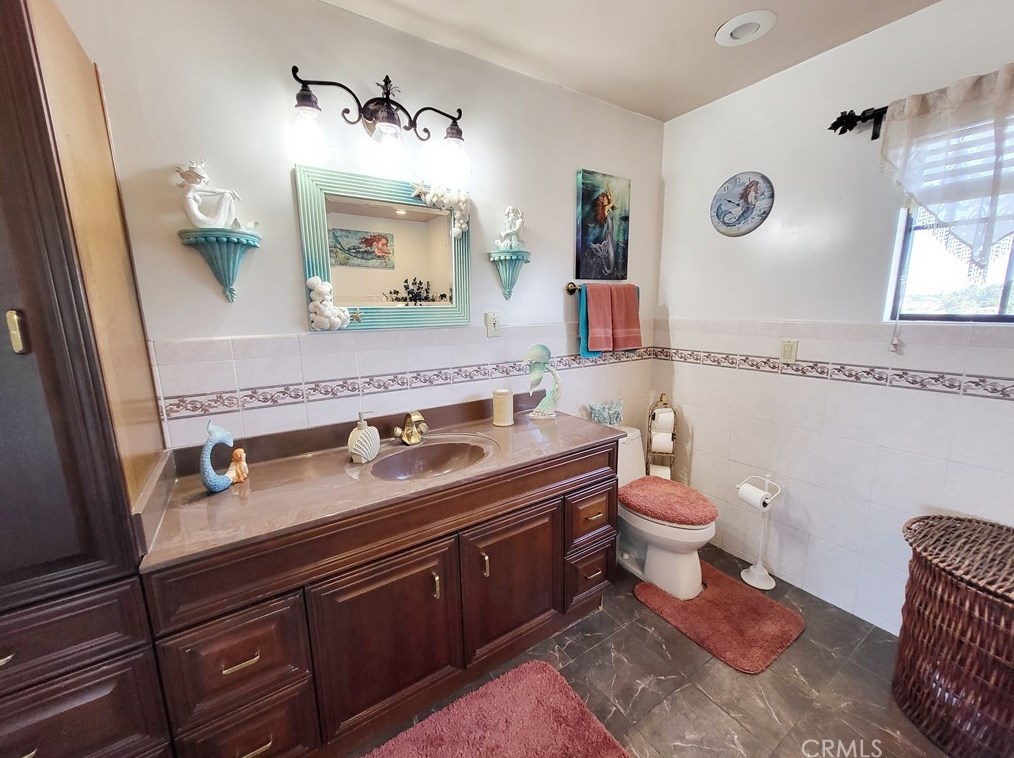 3976 Dwiggins St, Los Angeles CA  90063-1716 exterior