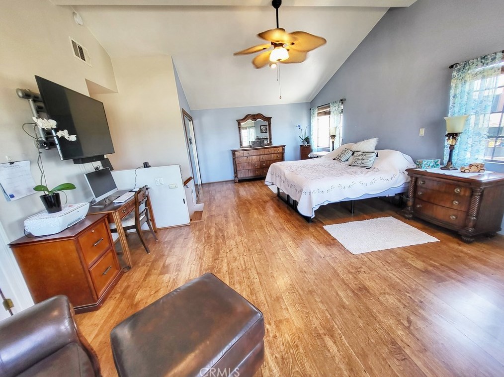 3976 Dwiggins St, Los Angeles CA  90063-1716 exterior