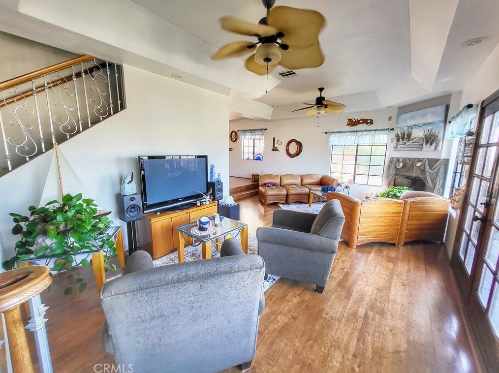 3976 Dwiggins St, Los Angeles CA  90063-1716 exterior