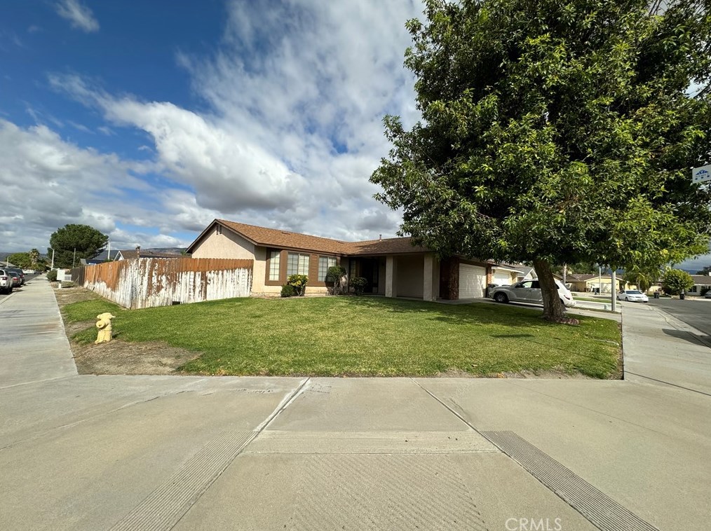 626 Coolidge Ave, Hemet, CA 92543-1702