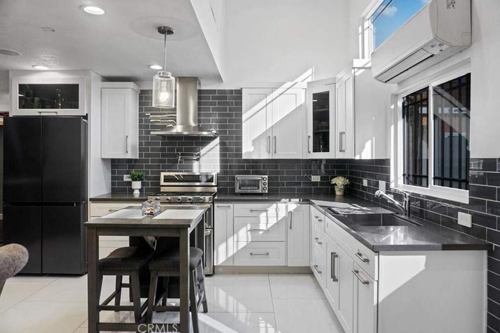 2910 Norton Ave, Lynwood, CA 90262