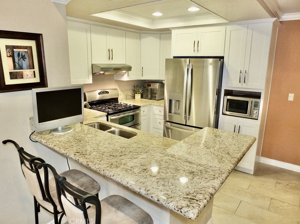 10396 W Briar Oaks Dr #c, Stanton, CA 90680