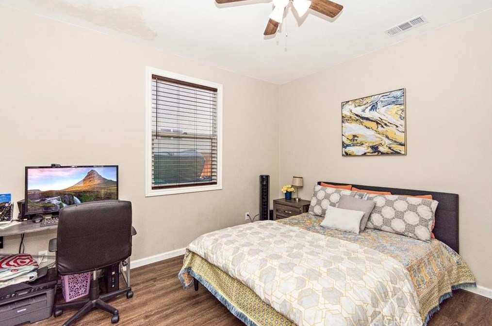 27655 Gladstone Dr, Moreno Valley CA  92555-5828 exterior