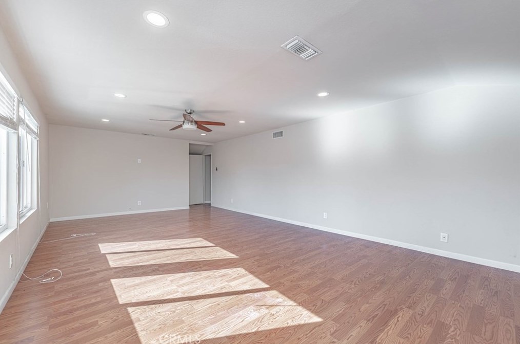 6147 James Alan St, Cypress CA  90630-3929 exterior