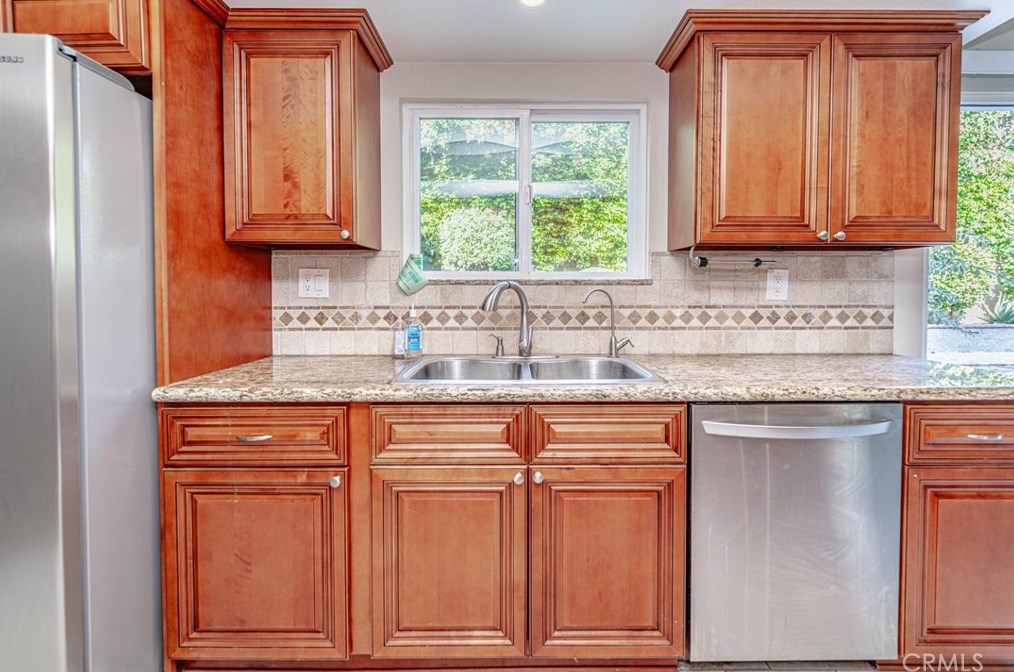 6147 James Alan St, Cypress CA  90630-3929 exterior