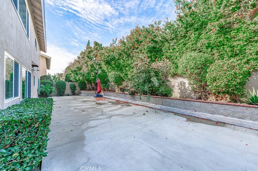 6147 James Alan St, Cypress CA  90630-3929 exterior