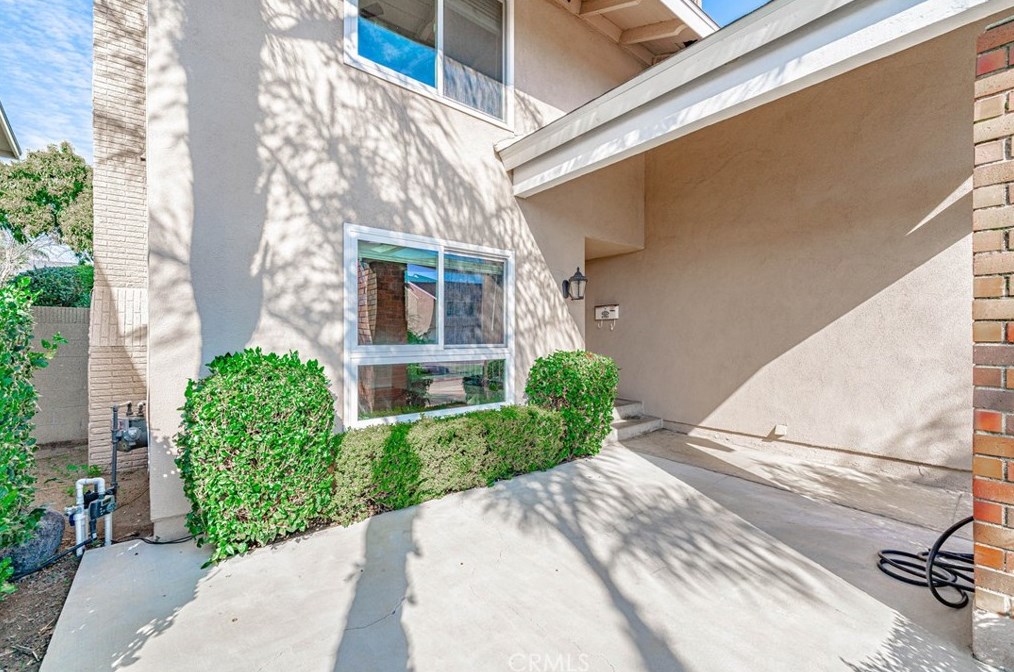 6147 James Alan St, Cypress CA  90630-3929 exterior