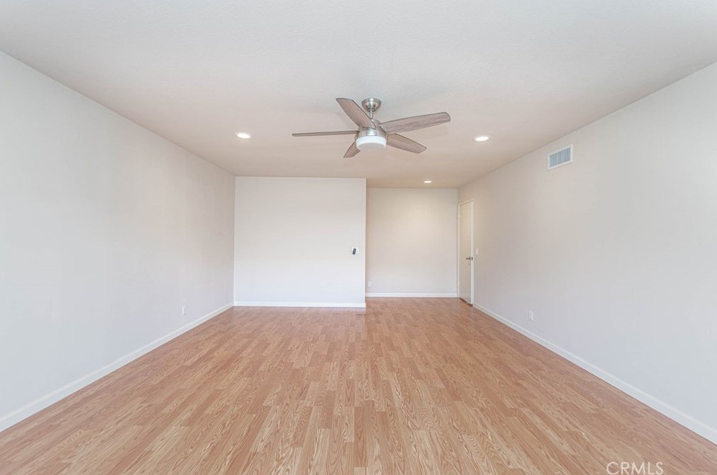6147 James Alan St, Cypress CA  90630-3929 exterior