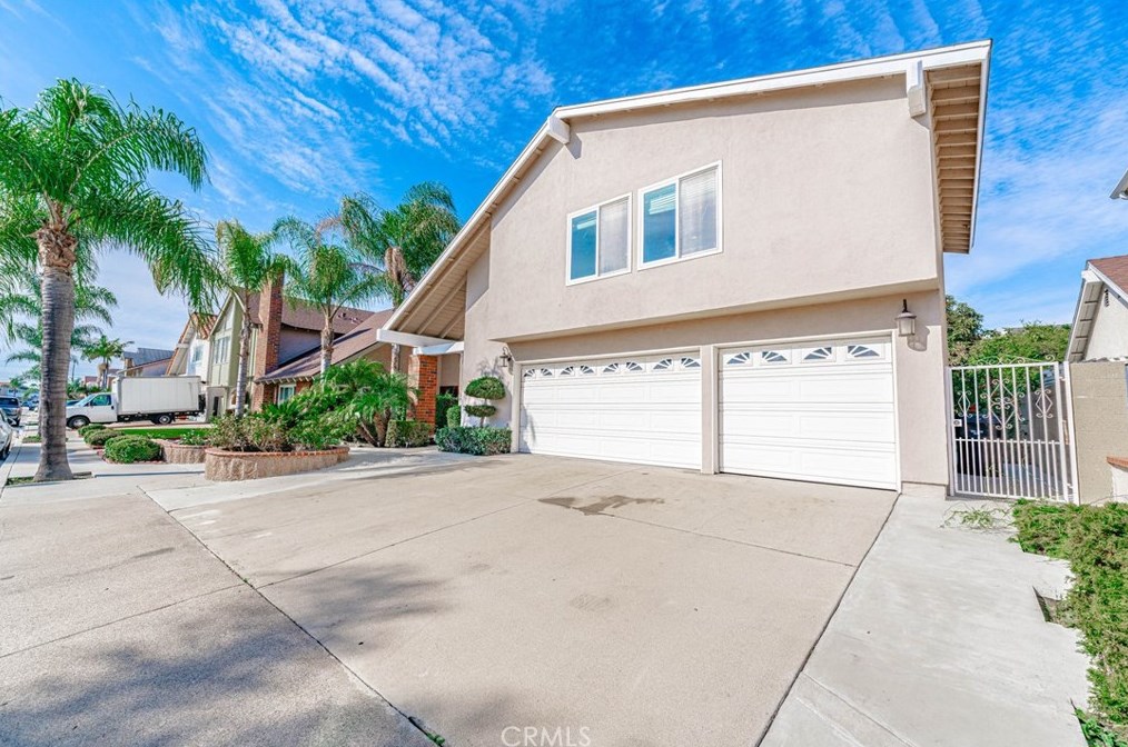 6147 James Alan St, Cypress CA  90630-3929 exterior