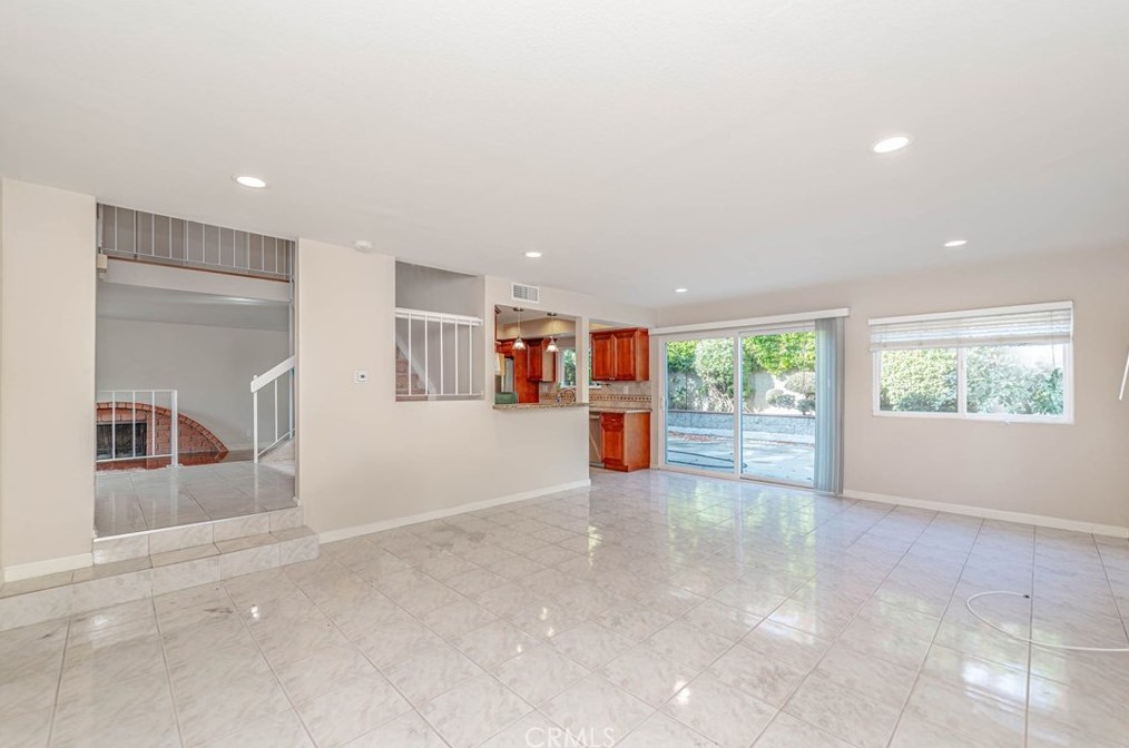 6147 James Alan St, Cypress CA  90630-3929 exterior