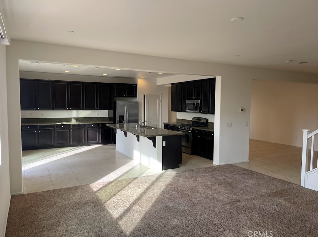 15985 San Leandro Dr, Fontana, CA 92336-5062