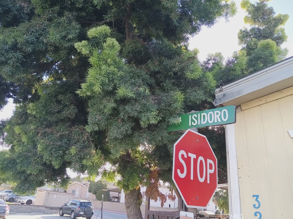 2601 Victoria St, Compton CA  90220-6016 exterior