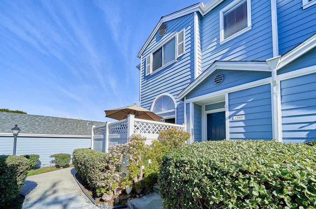 13000 Sycamore Village Dr, Norwalk, CA 90650