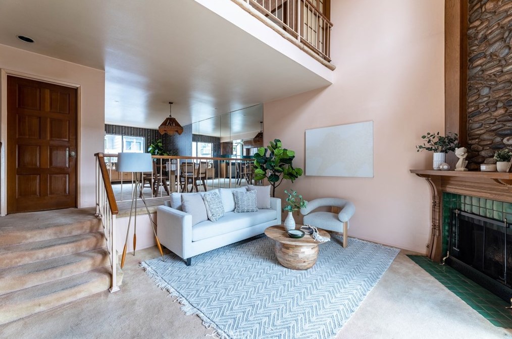 4658 Don Lorenzo Dr, Los Angeles CA  90008-4177 exterior