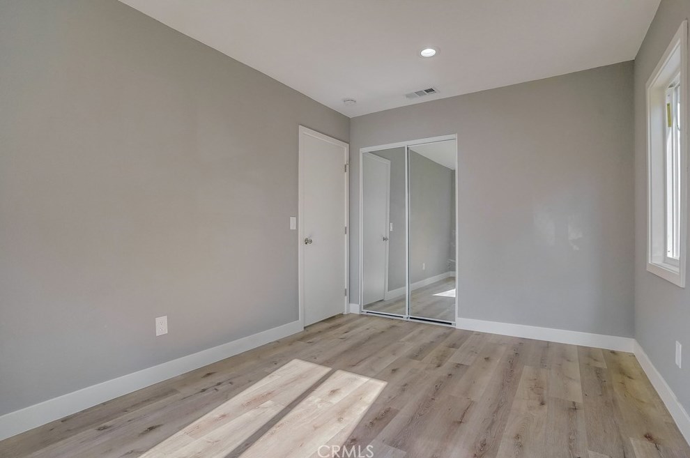 215 127th St, Los Angeles CA  90061-2714 exterior