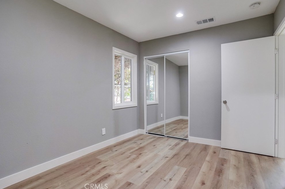 215 127th St, Los Angeles CA  90061-2714 exterior