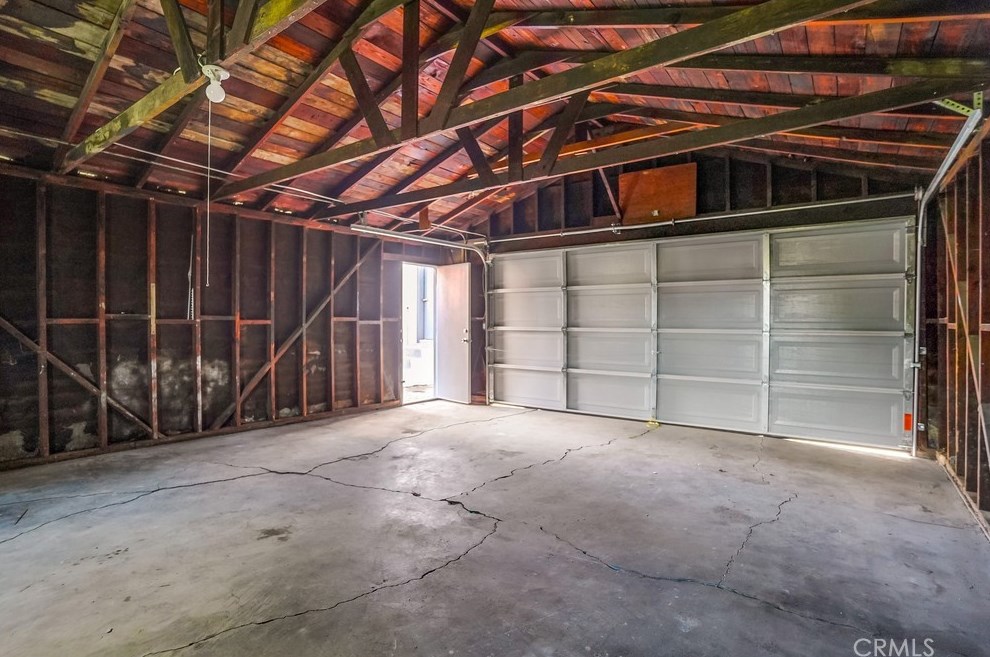 215 127th St, Los Angeles CA  90061-2714 exterior