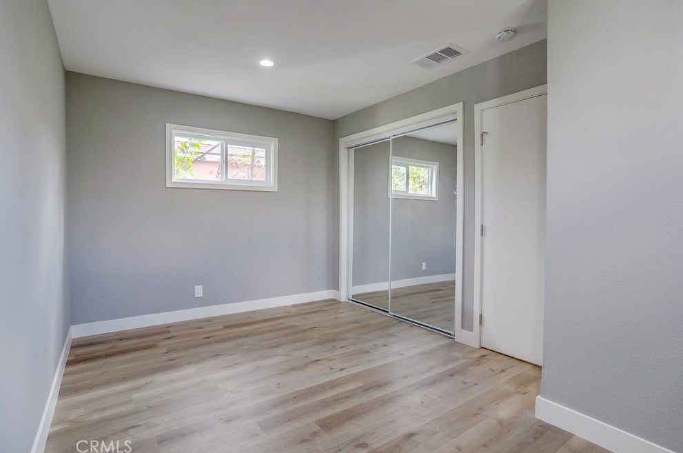 215 127th St, Los Angeles CA  90061-2714 exterior