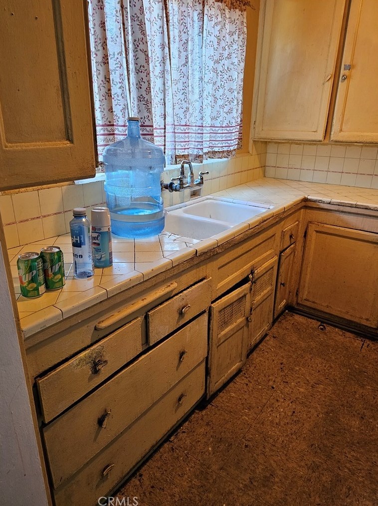 423 E 118th Pl, Los Angeles, CA 90061