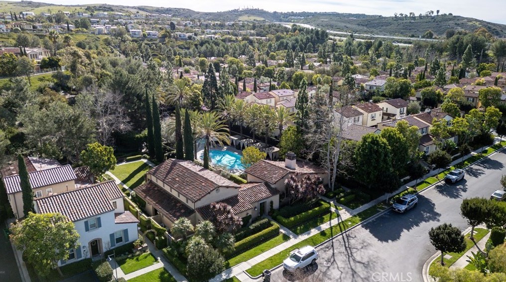 42 Gardenpath, Irvine CA 92603-0157 exterior