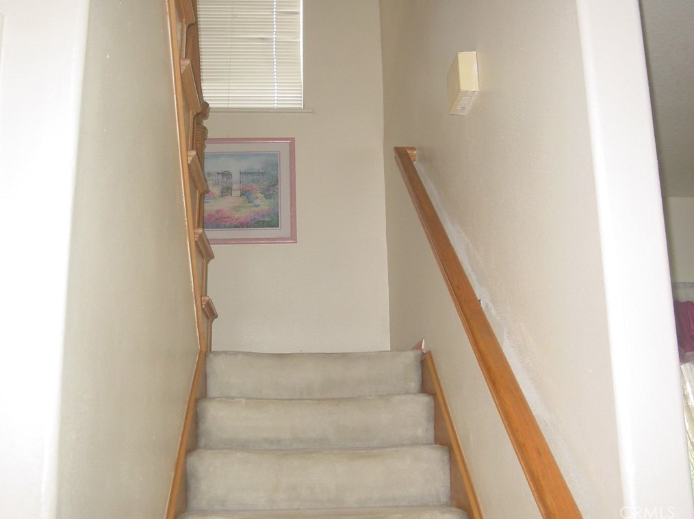 18700 Wright Pl, Artesia CA  90701-5658 exterior